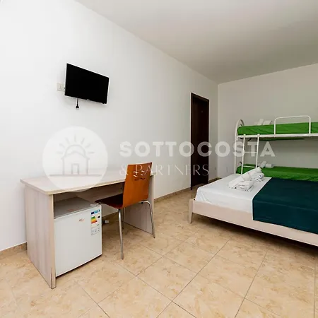 فندق مبيت وإفطار Giorni Salentini 4*